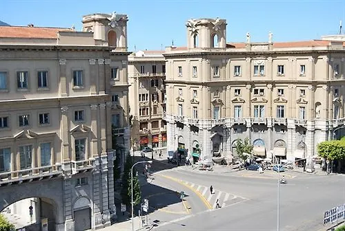 Centro Bed and Breakfast 3*